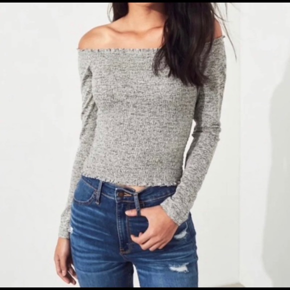 Long Sleeve Crop Top - Picture 3 of 6